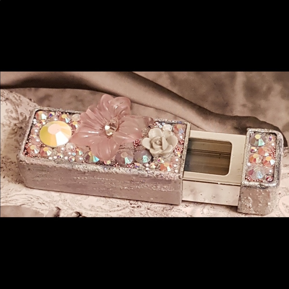 VINTAGE STASH BOX FLOWERED DIVERSION SAFE  NEW PILL BOX!! - Picture 3 of 10